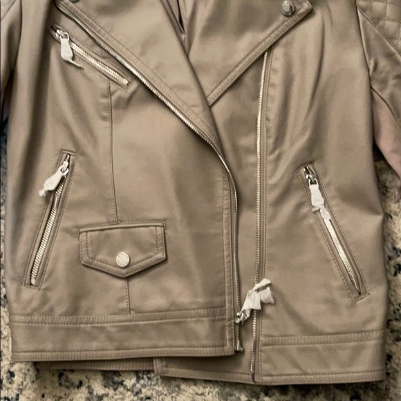 Express Motor Jacket Leather Style - Picture 3 of 6
